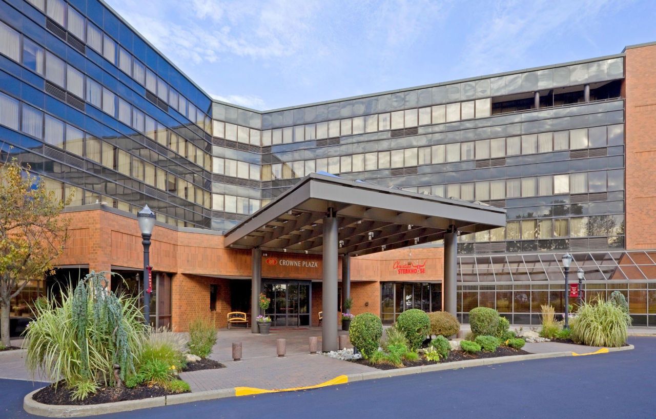 Crowne Plaza Edison By Ihg Hotel Екстериор снимка